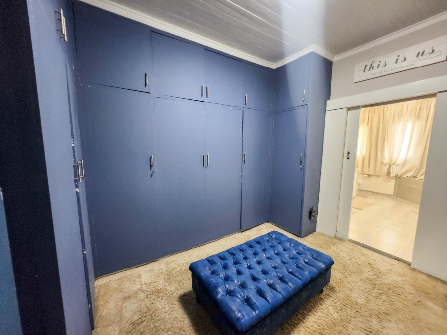 4 Bedroom Property for Sale in Wilgenhof Free State